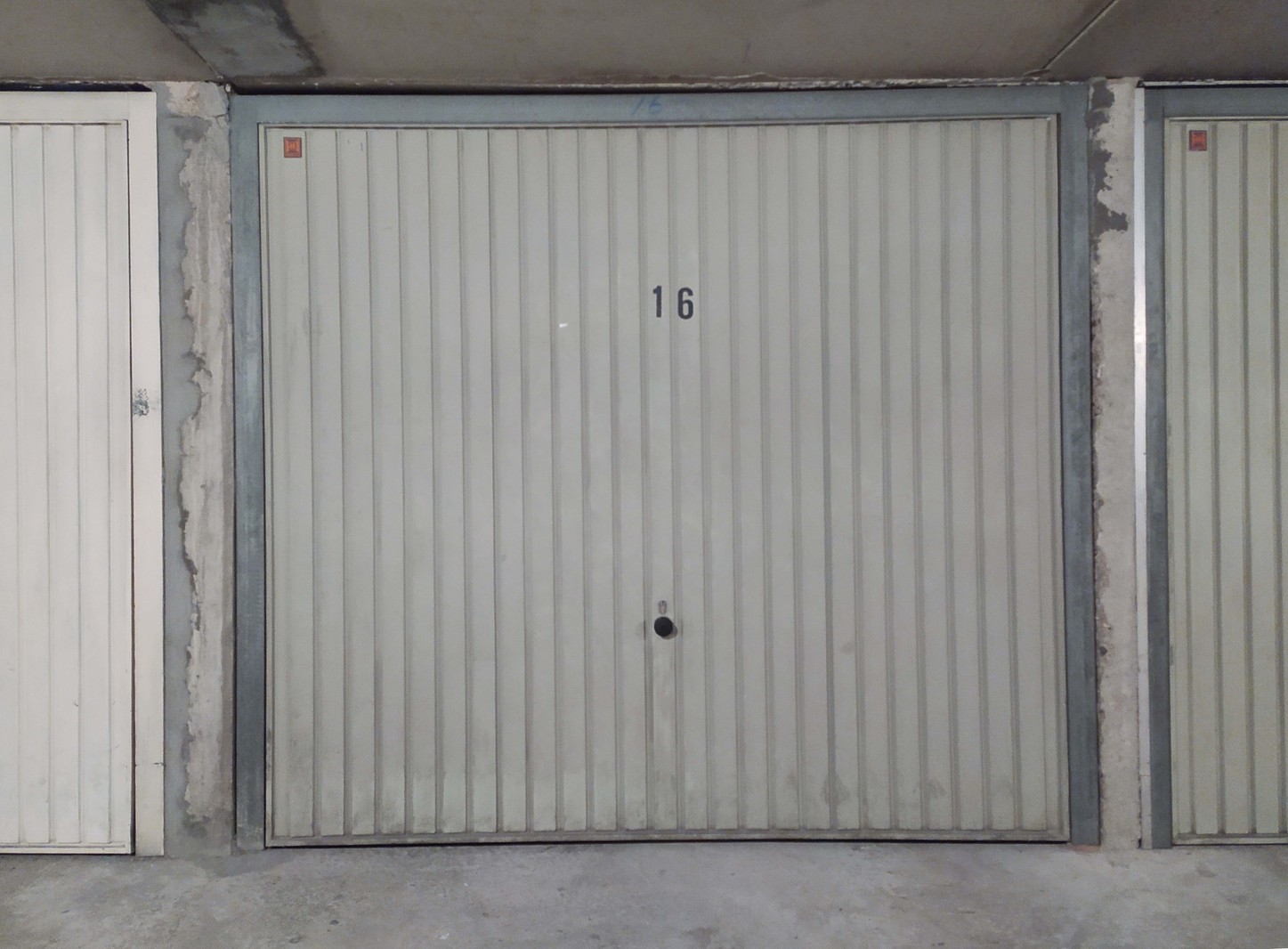 Ruime, vlot toegankelijke ondergrondse garagebox